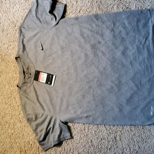 Nike tshirt